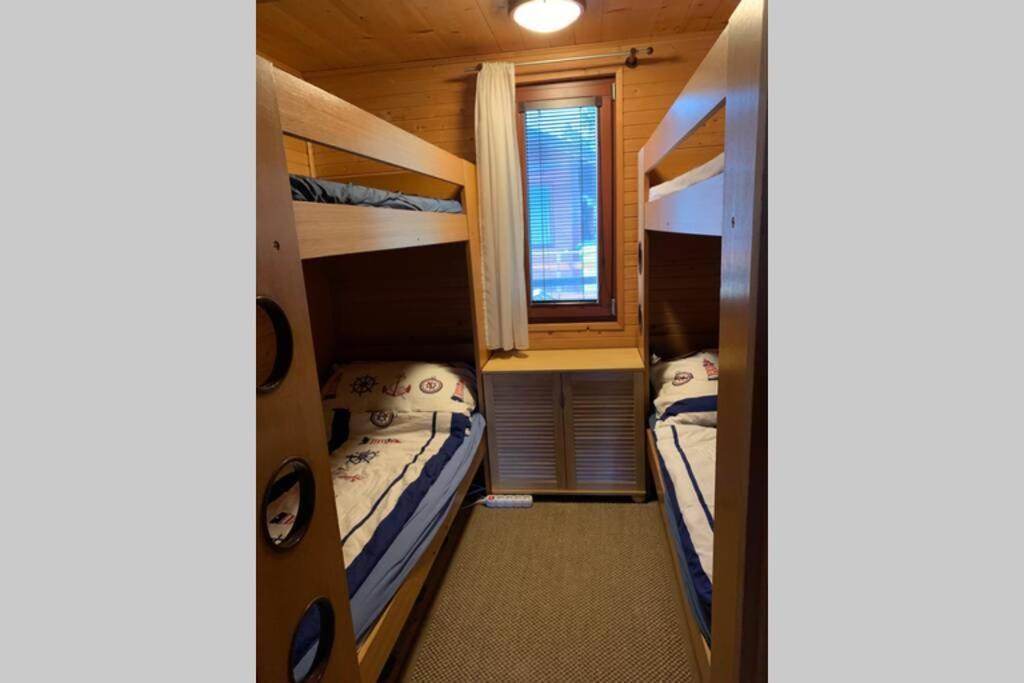 Houseboat - Beacon Of Happiness Hotel Bratislava Bagian luar foto
